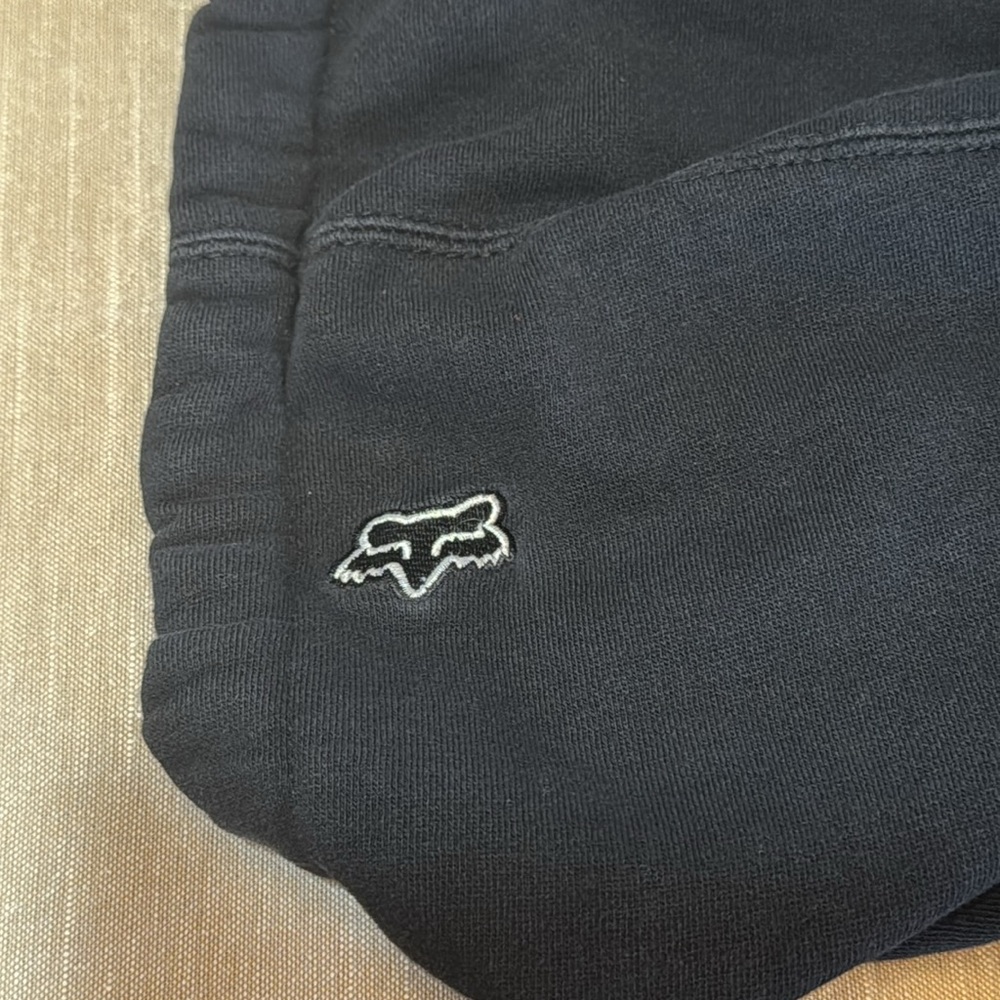 Fox Black Zip Up Sweatshirt with Bold Star Design - Picture 6 of 15